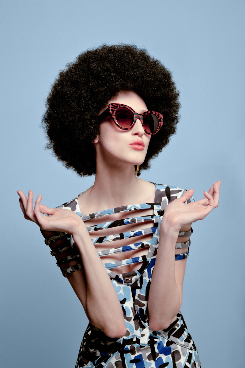 05_FENDI and THIERRY LASRY Sunglasses featuring Anna Cleveland_video frames