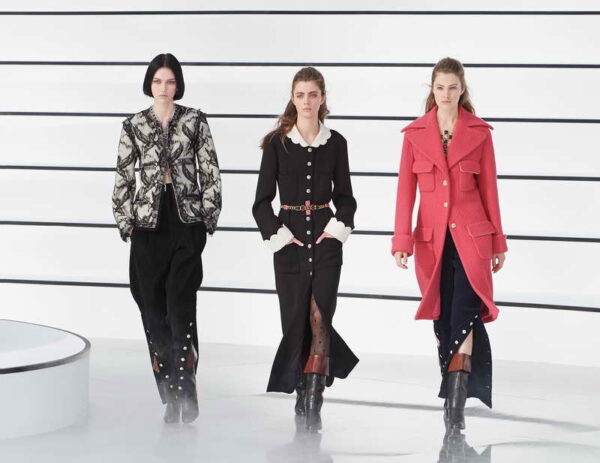 CHANEL FALL-WINTER 2020/21 READY-TO-WEAR COLLECTION