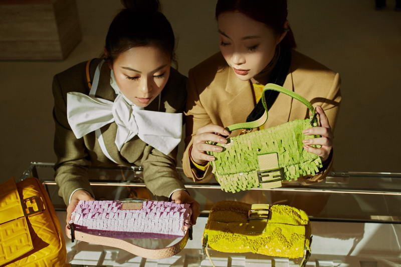 FENDI Baguette Friends Forever Miki Tang & Ikwa