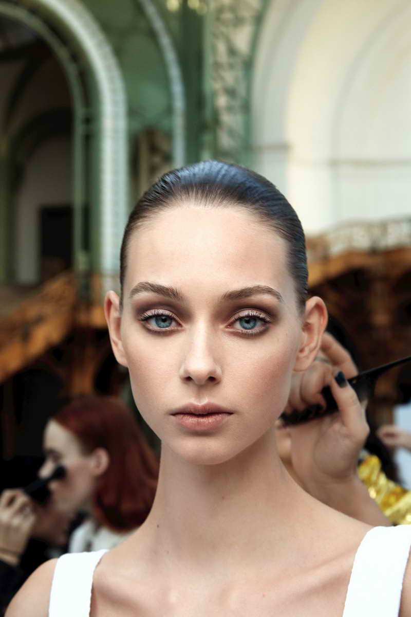 CHANEL 2020 Spring-Summer Haute Couture Show Backstage Makeup - Photo Credit CHANEL 2020