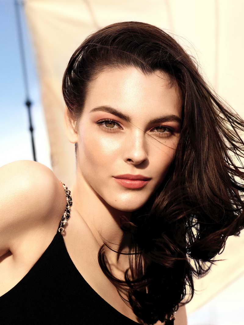 Les Beiges Summer of Glow. Summer by CHANEL