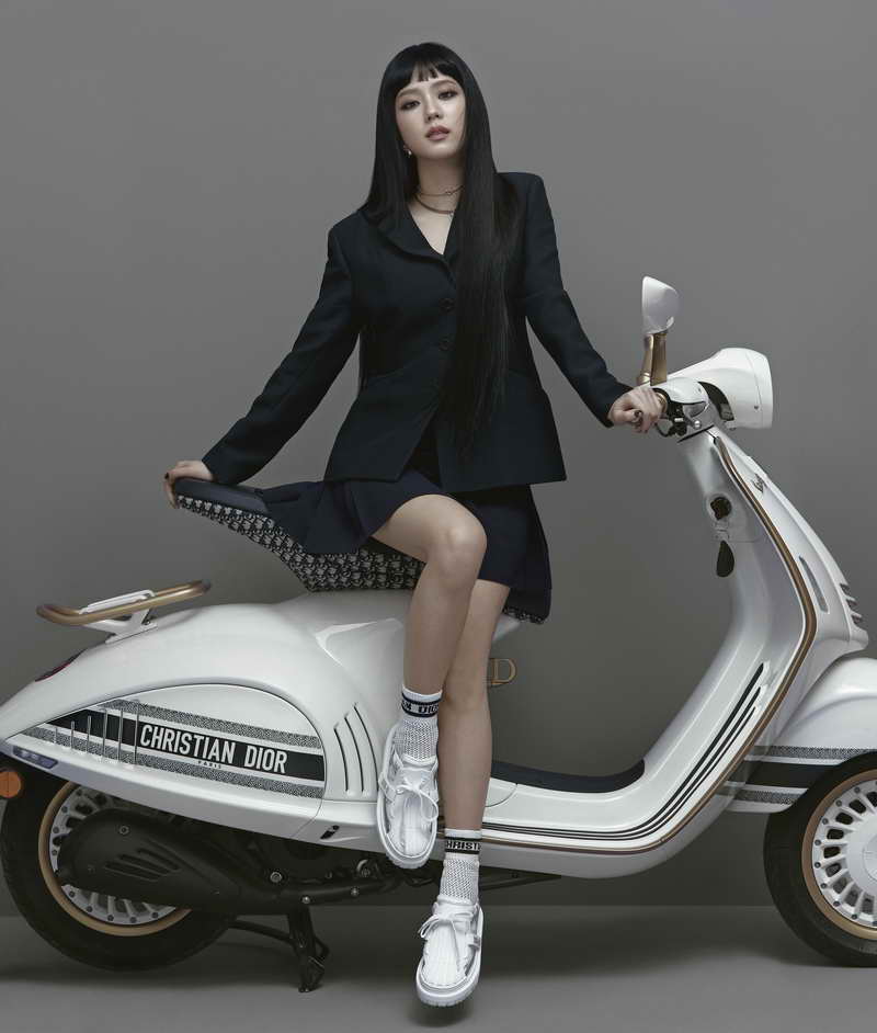 dior scooter vespa