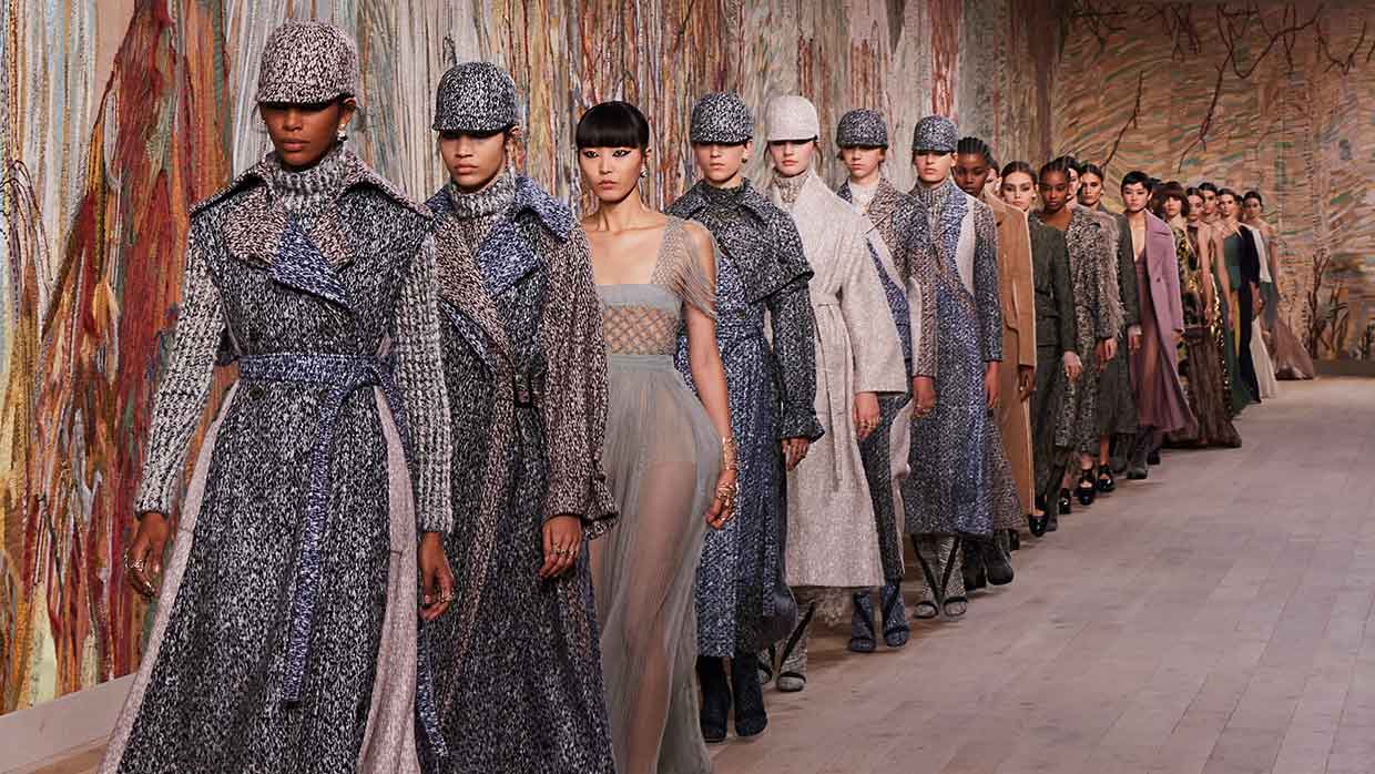 Christian Dior Haute Couture Autumn-Winter 2021-2022 Collection