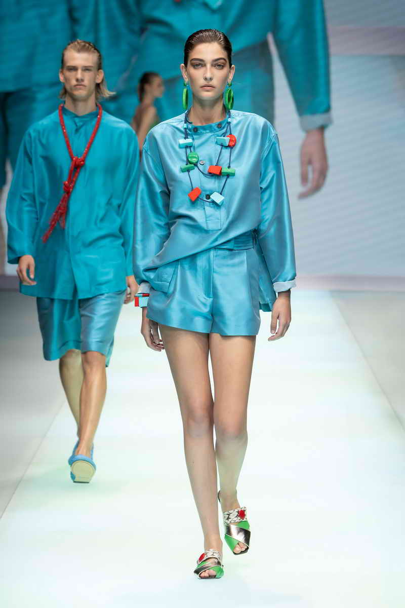 Emporio Armani Men’s and Women’s Spring/Summer 2022 Collection