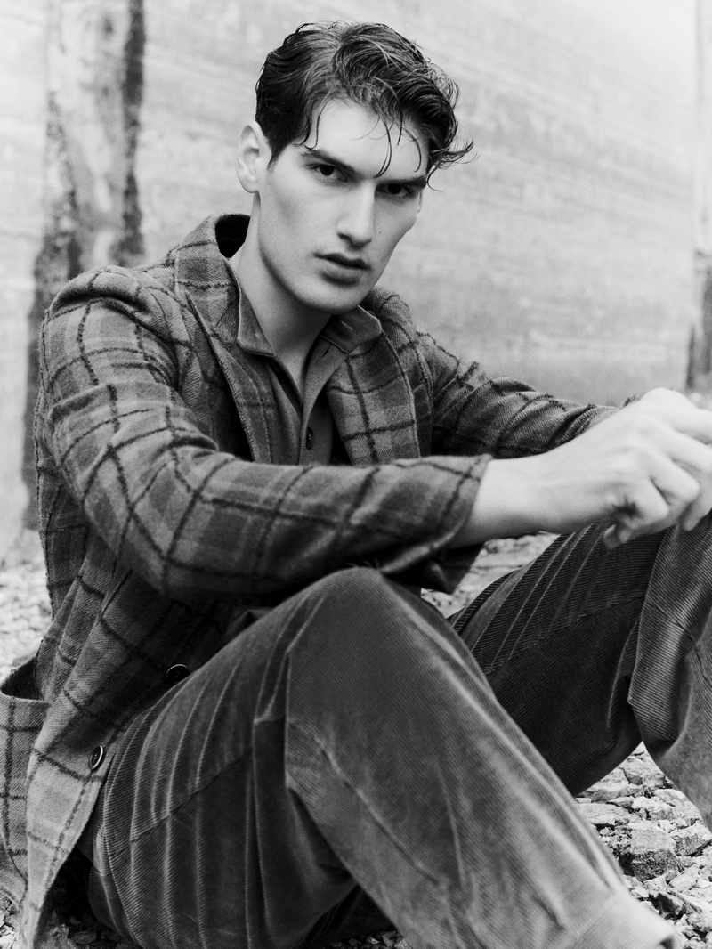 Giorgio Armani Men’s Autumn/Winter 2021/2022 Collection