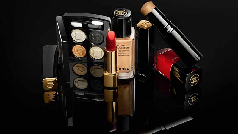 CHANEL Holiday Makeup 2021 Collection