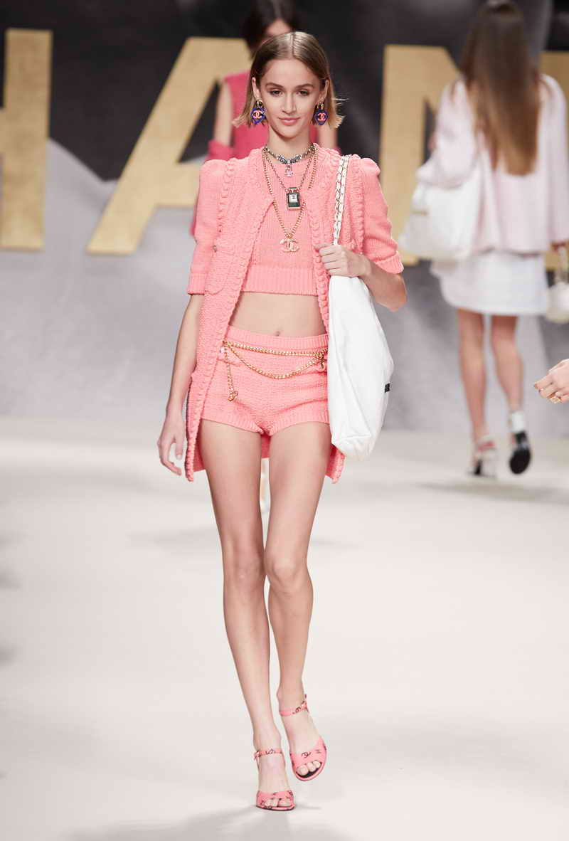 CHANEL Spring-Summer 2022 Ready-to-Wear Collection - Photo Courtesy of CHANEL