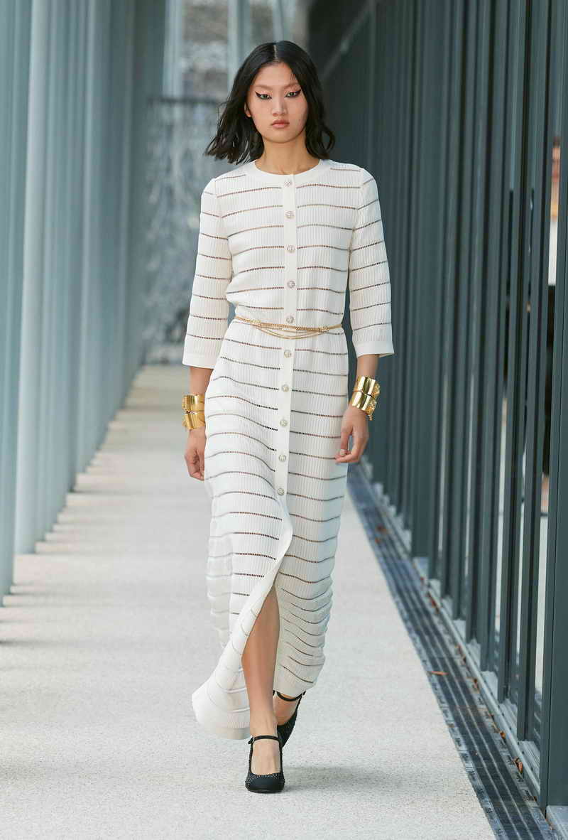 CHANEL 2021/22 Métiers d’art collection - Photo Courtesy of CHANEL