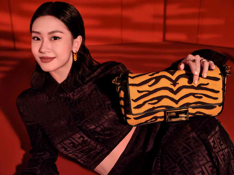 Bộ sưu tập trang phục mừng Tết 2022 của Fendi