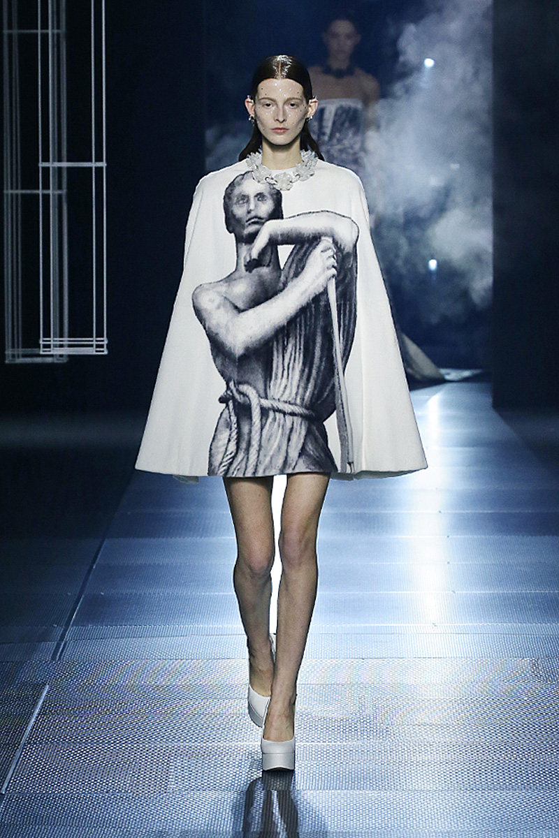 Fendi Couture Spring 2022