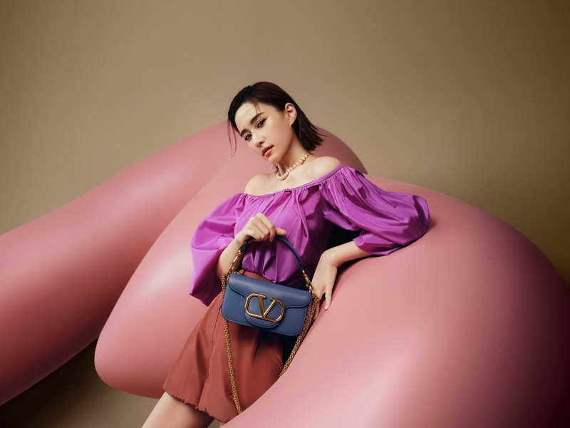 Laurinda Ho - VALENTINO GARAVANI 520 COLLECTION