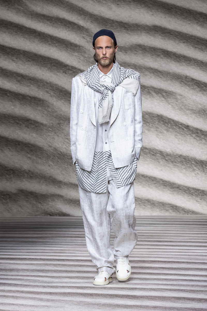 GIORGIO ARMANI SPRING/SUMMER 2023 MENSWEAR FASHION SHOW