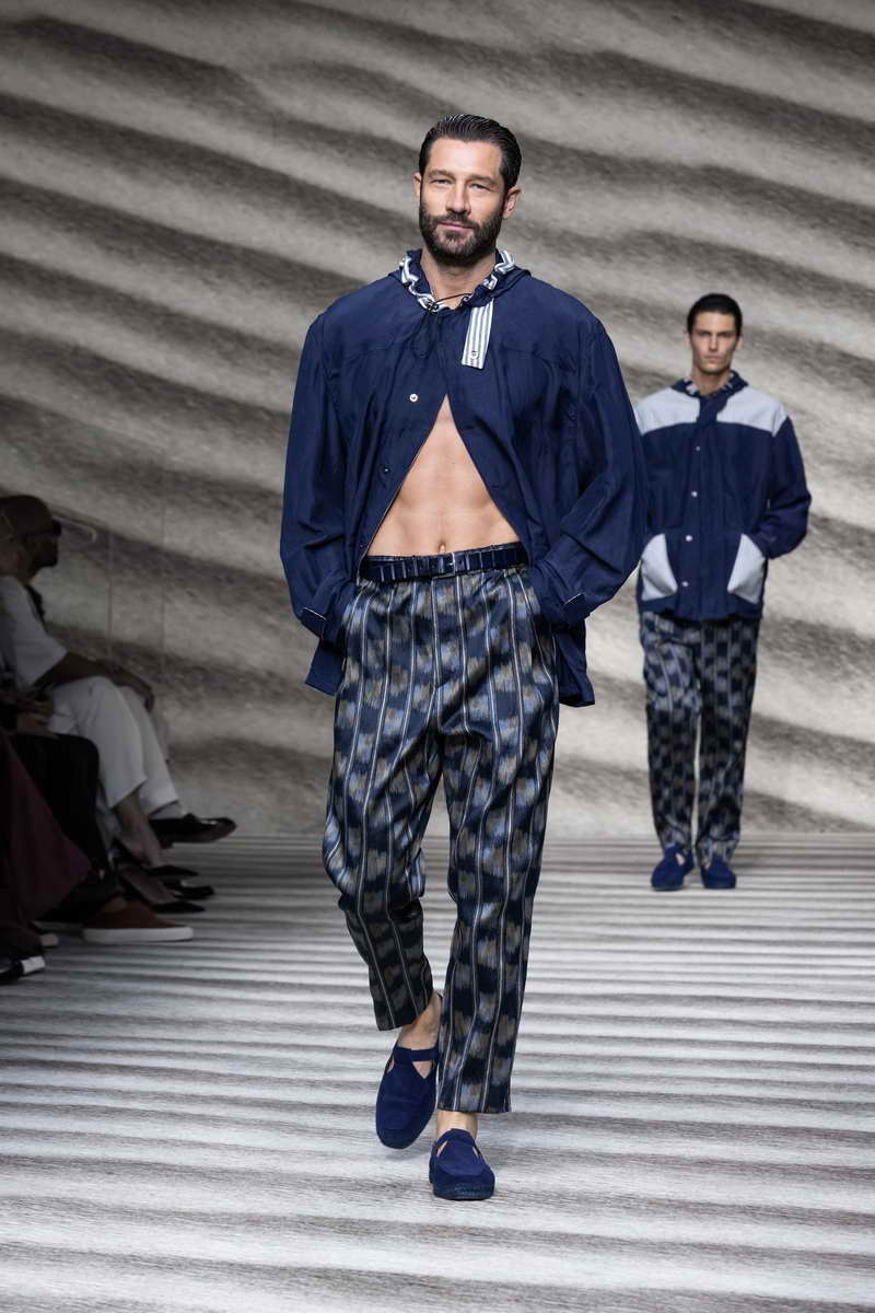 GIORGIO ARMANI SPRING/SUMMER 2023 MENSWEAR FASHION SHOW