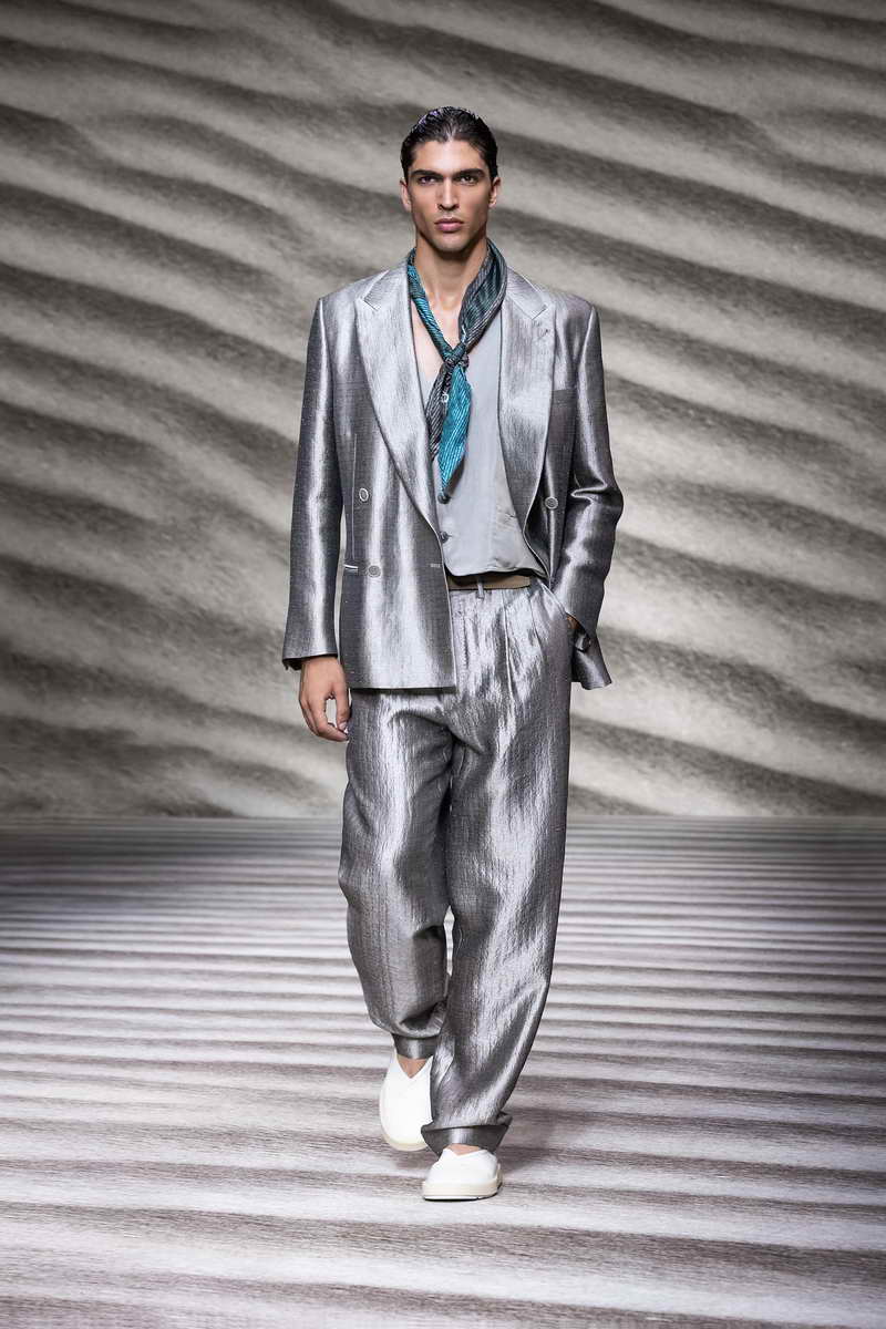 GIORGIO ARMANI SPRING/SUMMER 2023 MENSWEAR FASHION SHOW