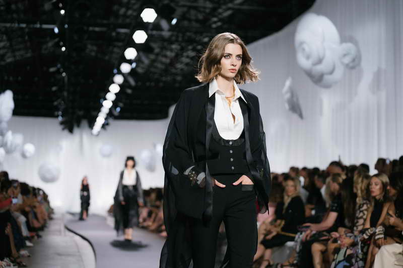 CHANEL 2021/22 Métiers d'art show in Florence