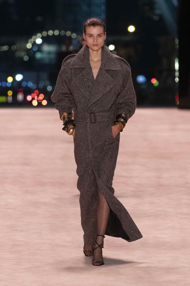 SAINT LAURENT WINTER 2022 2023 - Photo Courtesy of SAINT LAURENT