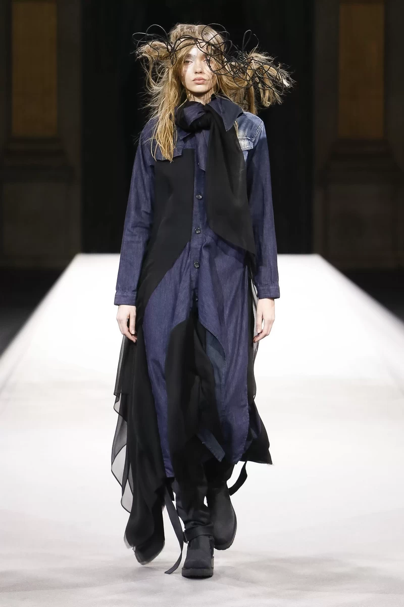 Yohji Yamamoto AW22 - Photo courtesy of Yohji Yamamoto