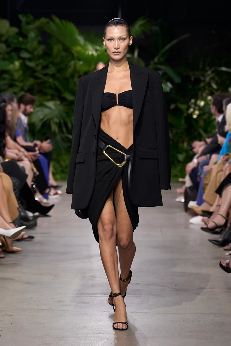 URBAN RESORT: THE SPRING/SUMMER 2023 MICHAEL KORS COLLECTION RUNWAY SHOW