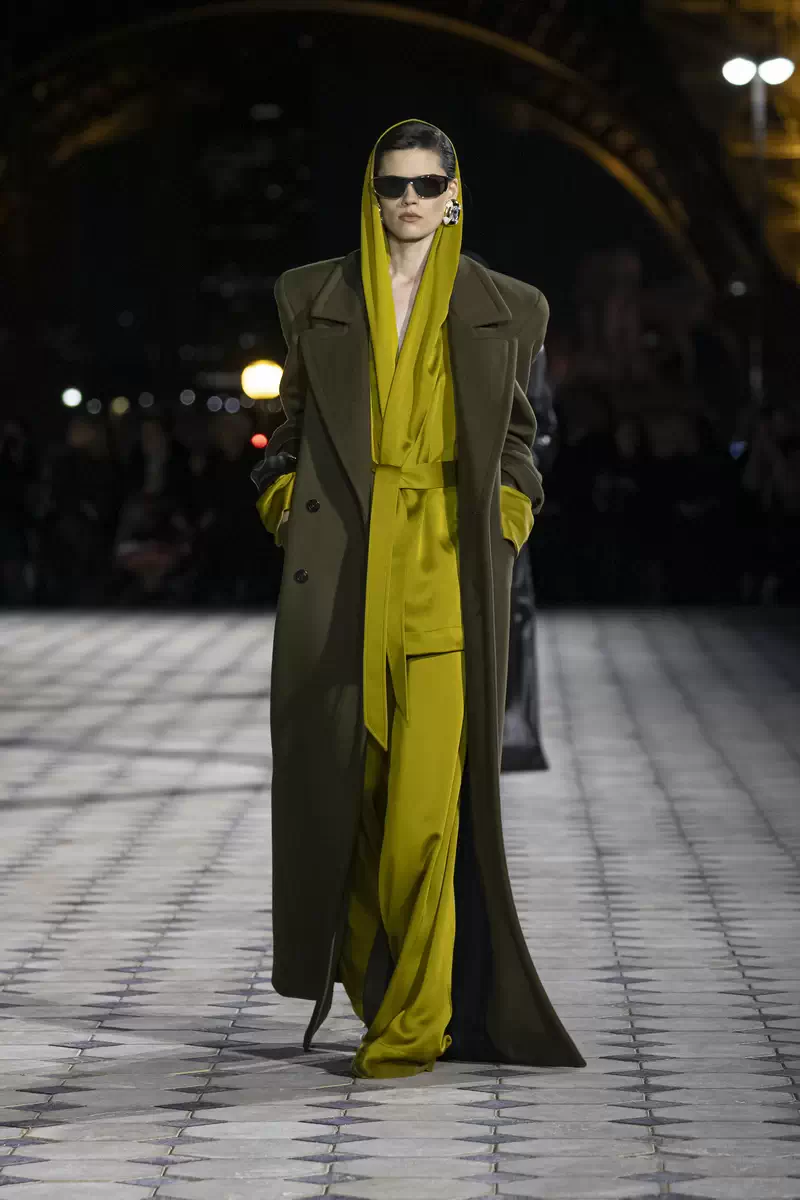 SAINT LAURENT Spring Summer 2023 - Photo Courtesy of SAINT LAURENT