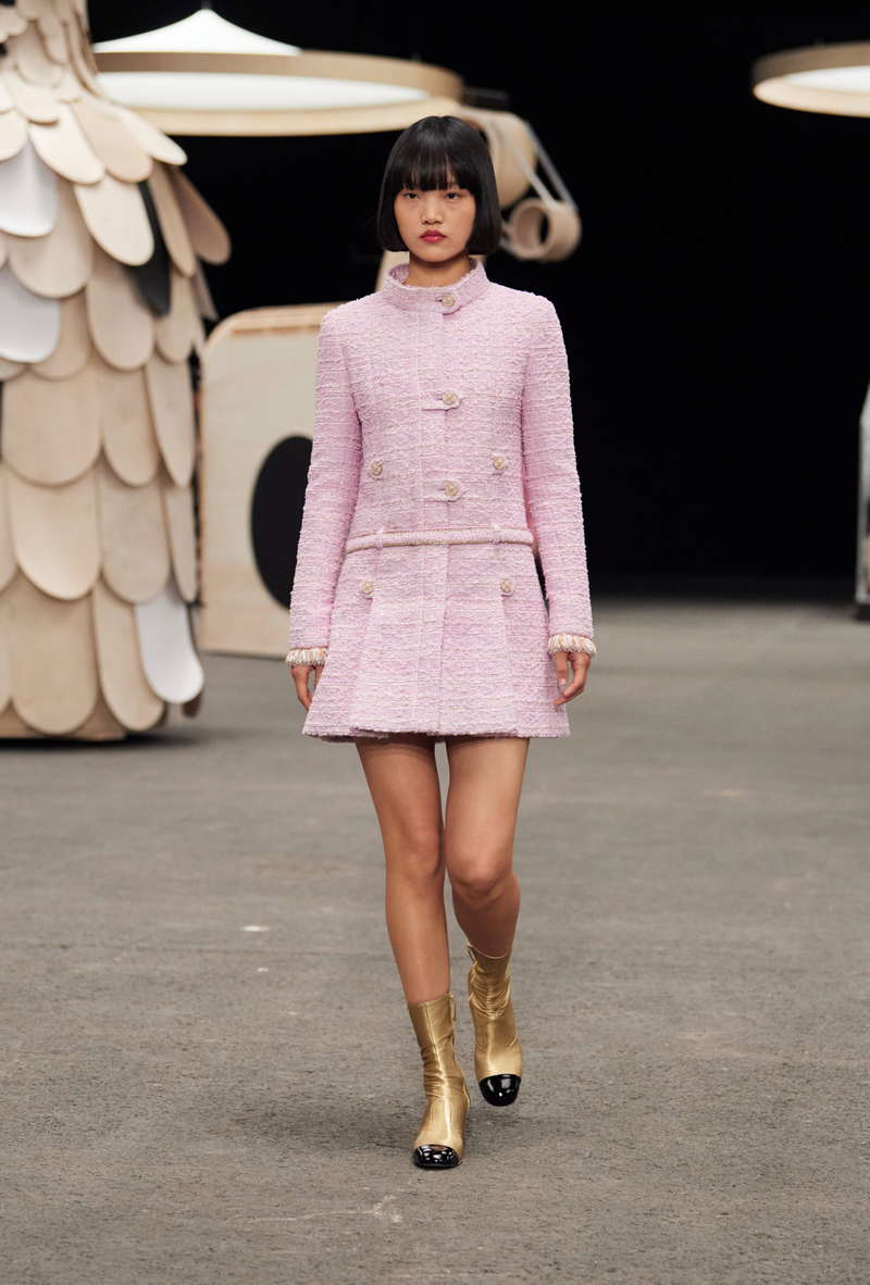 CHANEL - The Spring-Summer 2023 Haute Couture collection - Photo courtesy of CHANEL