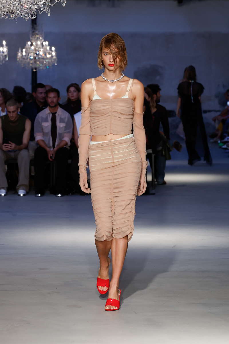 No. 21 SPRING SUMMER 2023 WOMEN’S COLLECTION - THE LOVERS - Photo courtesy of N21