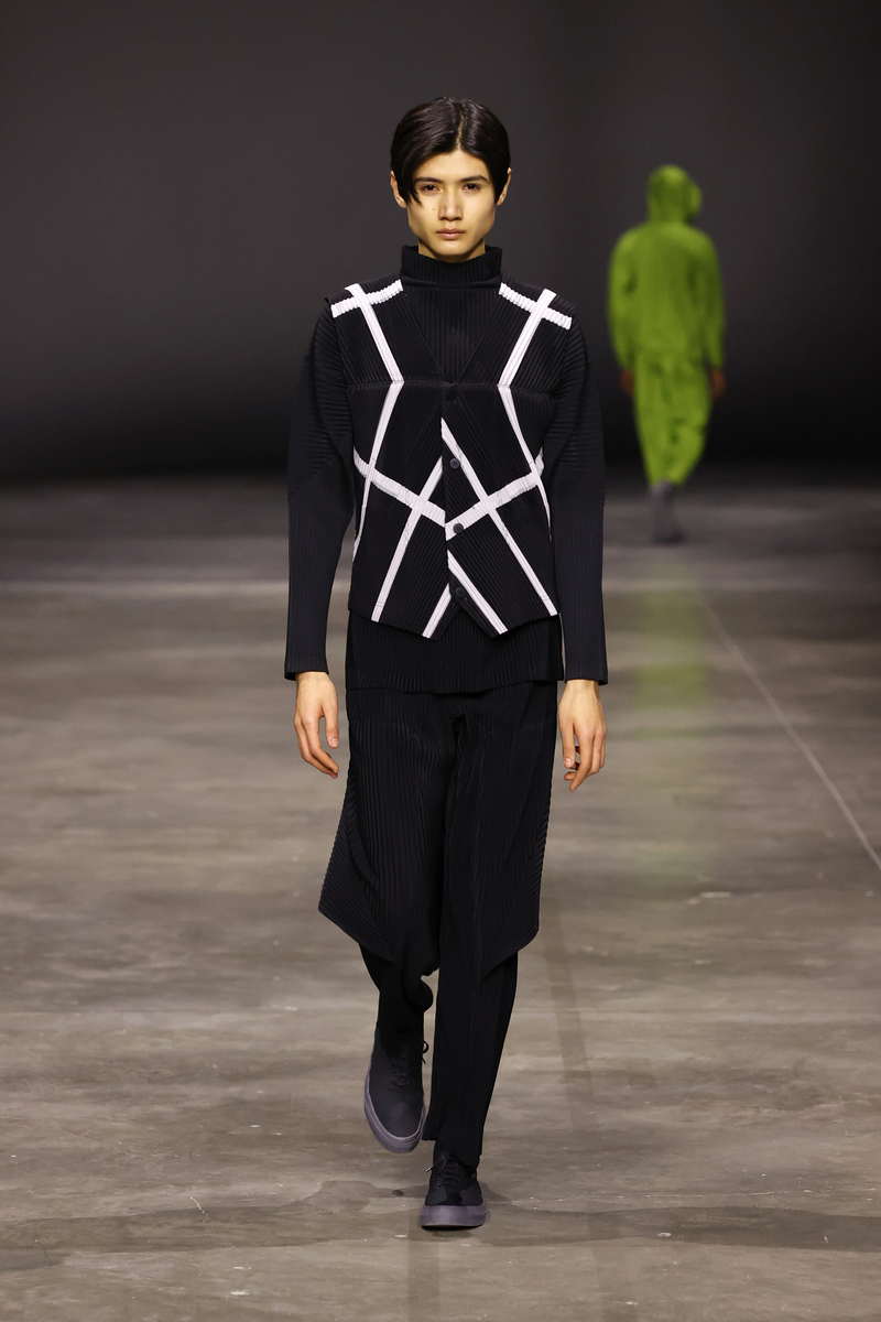 Issey Miyake A/W 23 Womenswear