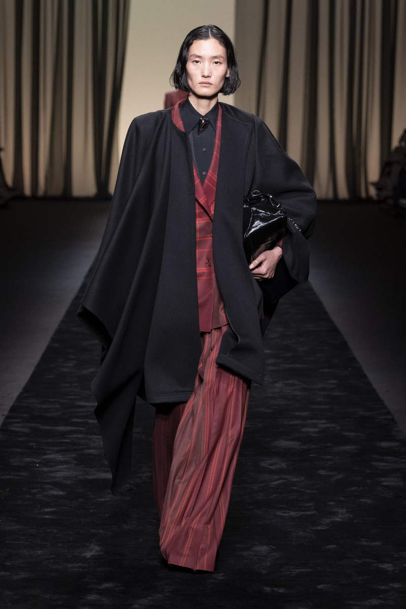 Alberta Ferretti Autumn Winter 2023 2024 - Photo Courtesy of Alberta Ferretti