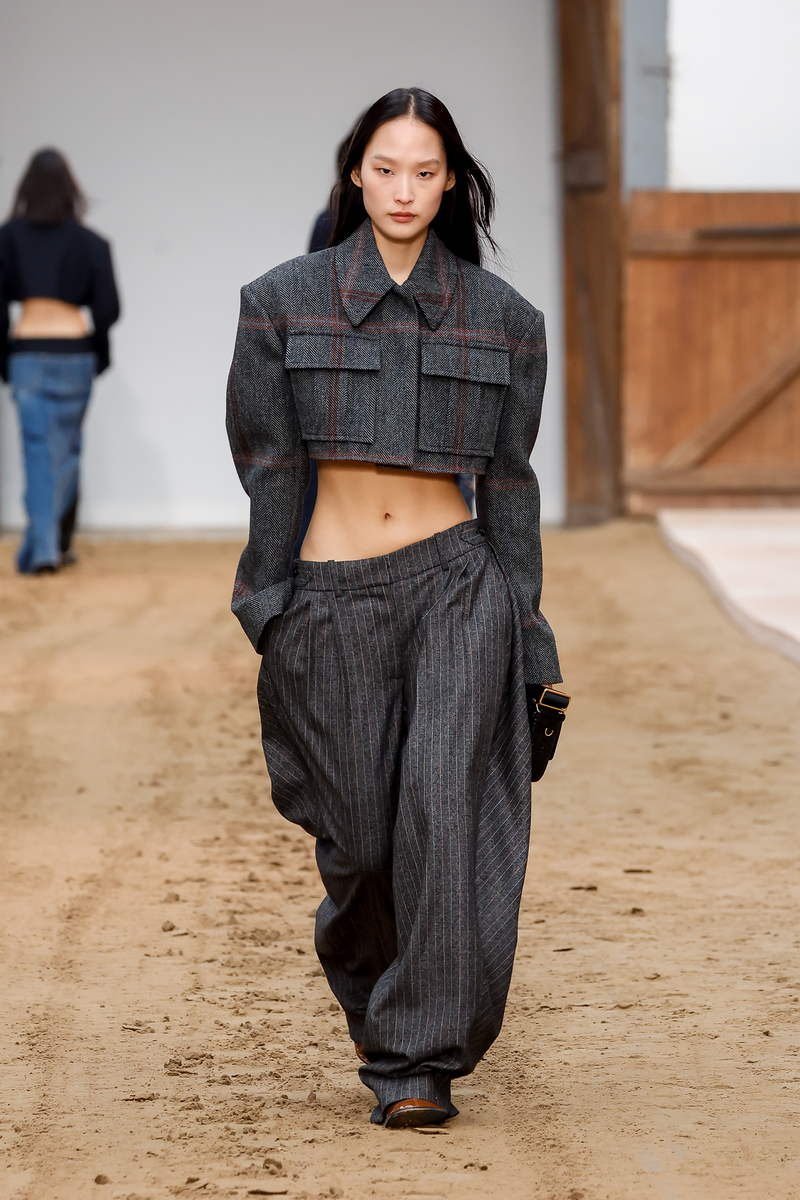 Stella McCartney Spring 2023 Womenswear