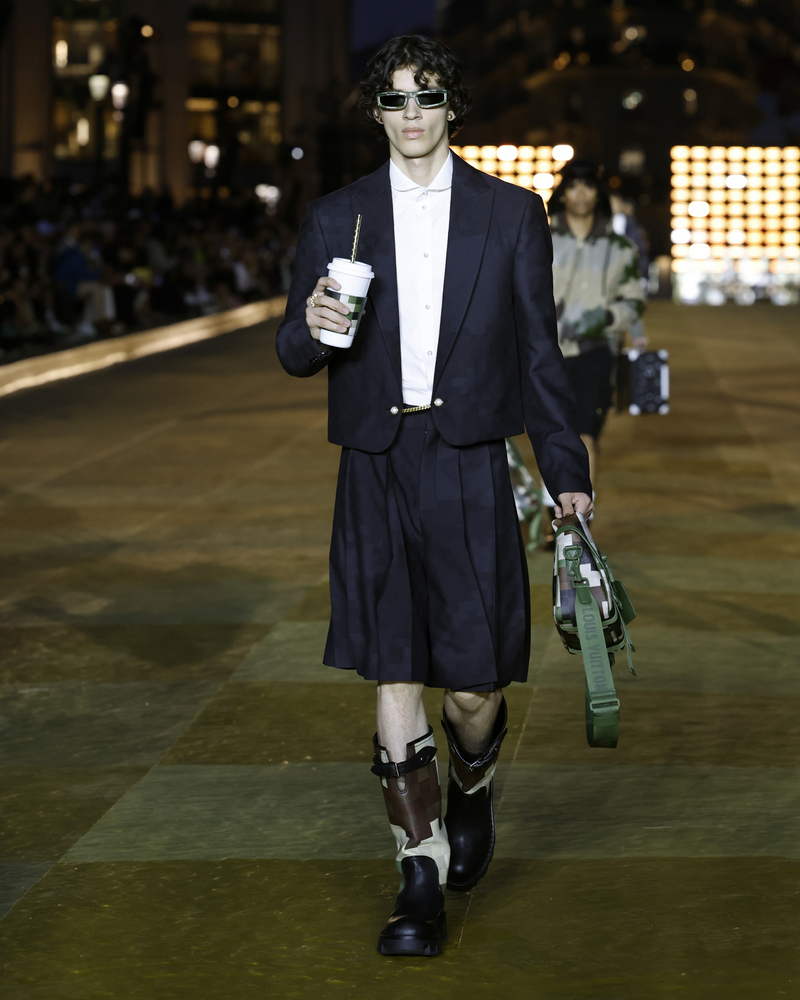MEN’S SPRING-SUMMER 2024 FASHION SHOW © Louis Vuitton – All rights reserved