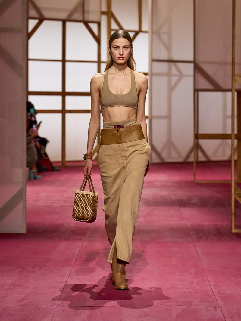 Hermès Woman Spring Summer 2025 - Photo courtesy of Hermès