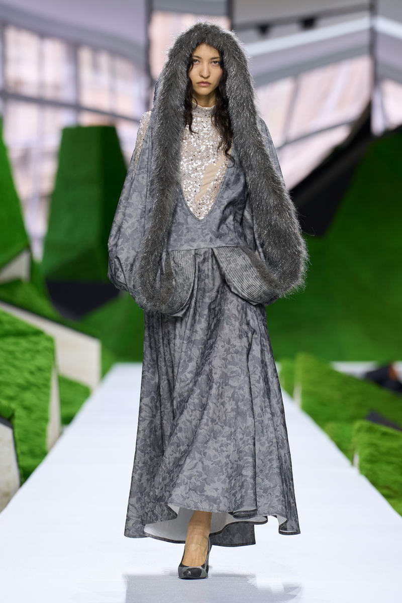 LOUIS VUITTON WOMEN’S FALL WINTER 2026 SHOW COLLECTION  © Louis Vuitton – All rights reserved