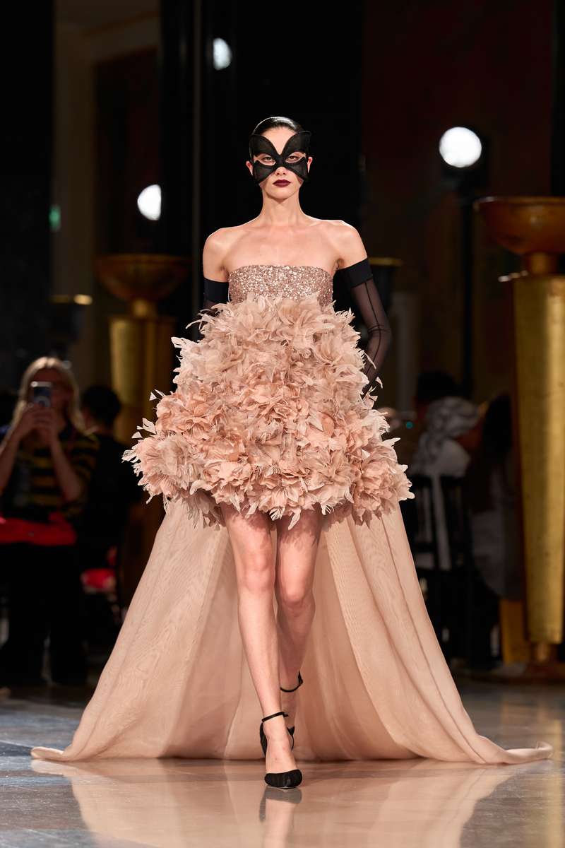 ELIE SAAB Haute Couture AW27 - Photo courtesy of Elie Saab