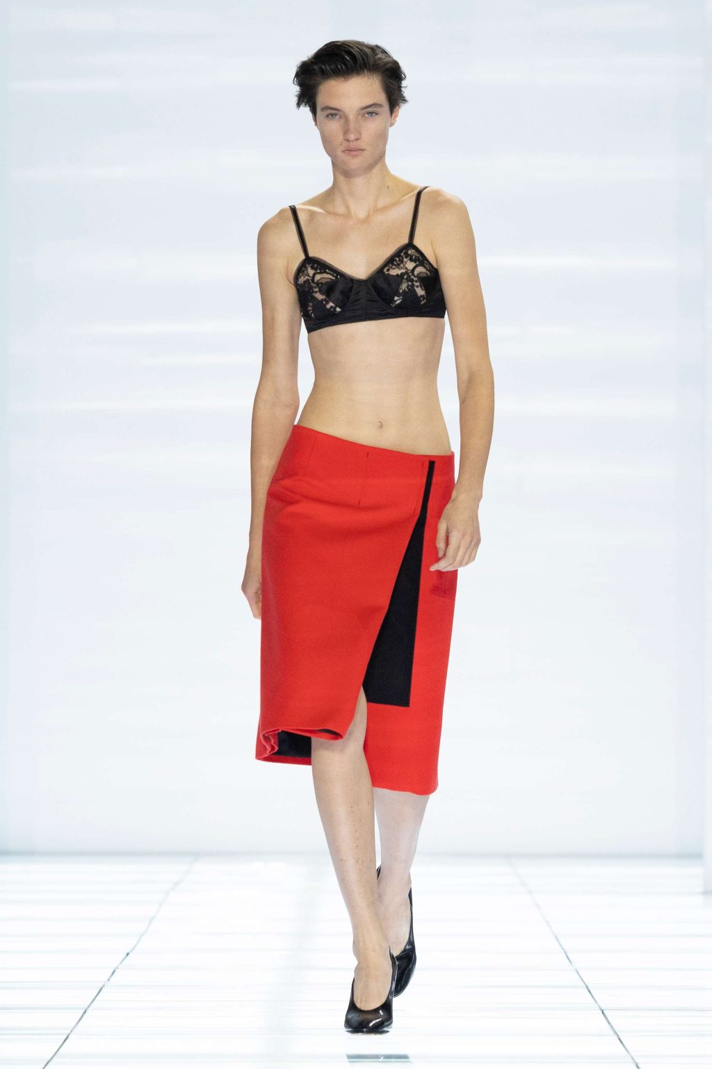 Prada Spring/Summer 2027: the skirt as an object - Photo courtesy of Prada