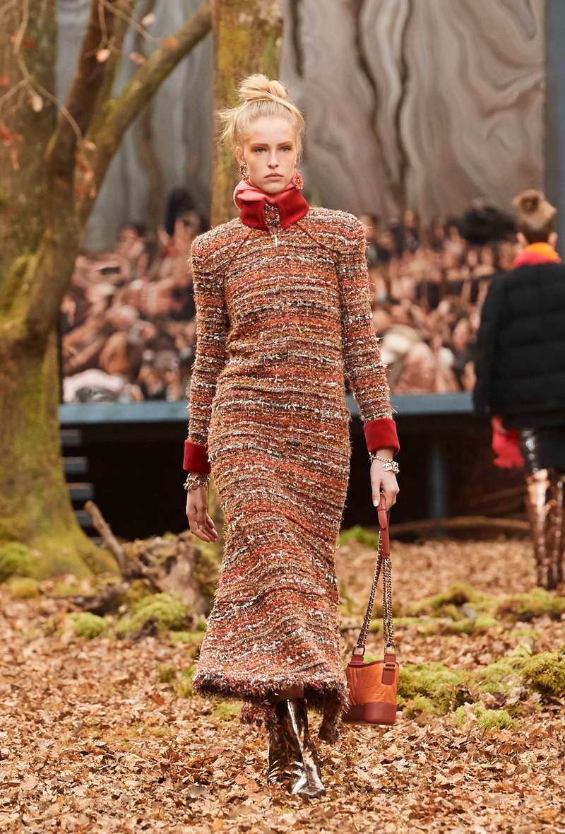 CHANEL FALL-WINTER 2018/19 READY-TO-WEAR COLLECTION