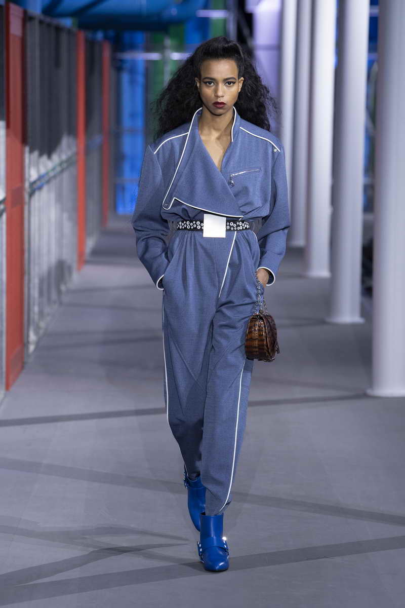 LOUIS VUITTON FALL/WINTER 2019 COLLECTION – APPARATUS