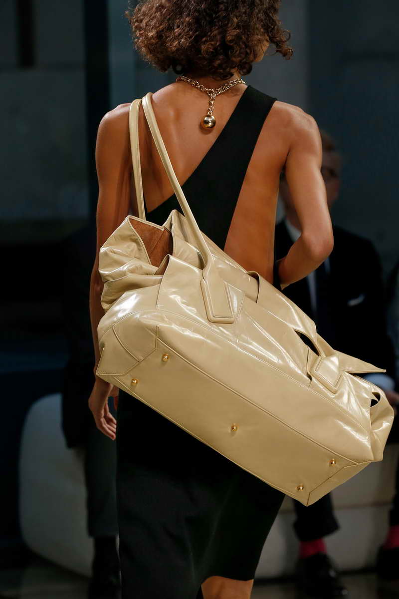 BOTTEGA VENETA WOMEN'S AND MEN'S SPRING 2020