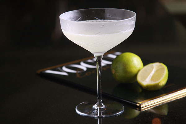 Daiquiri with pamperp blanco rum lime juice and sugar