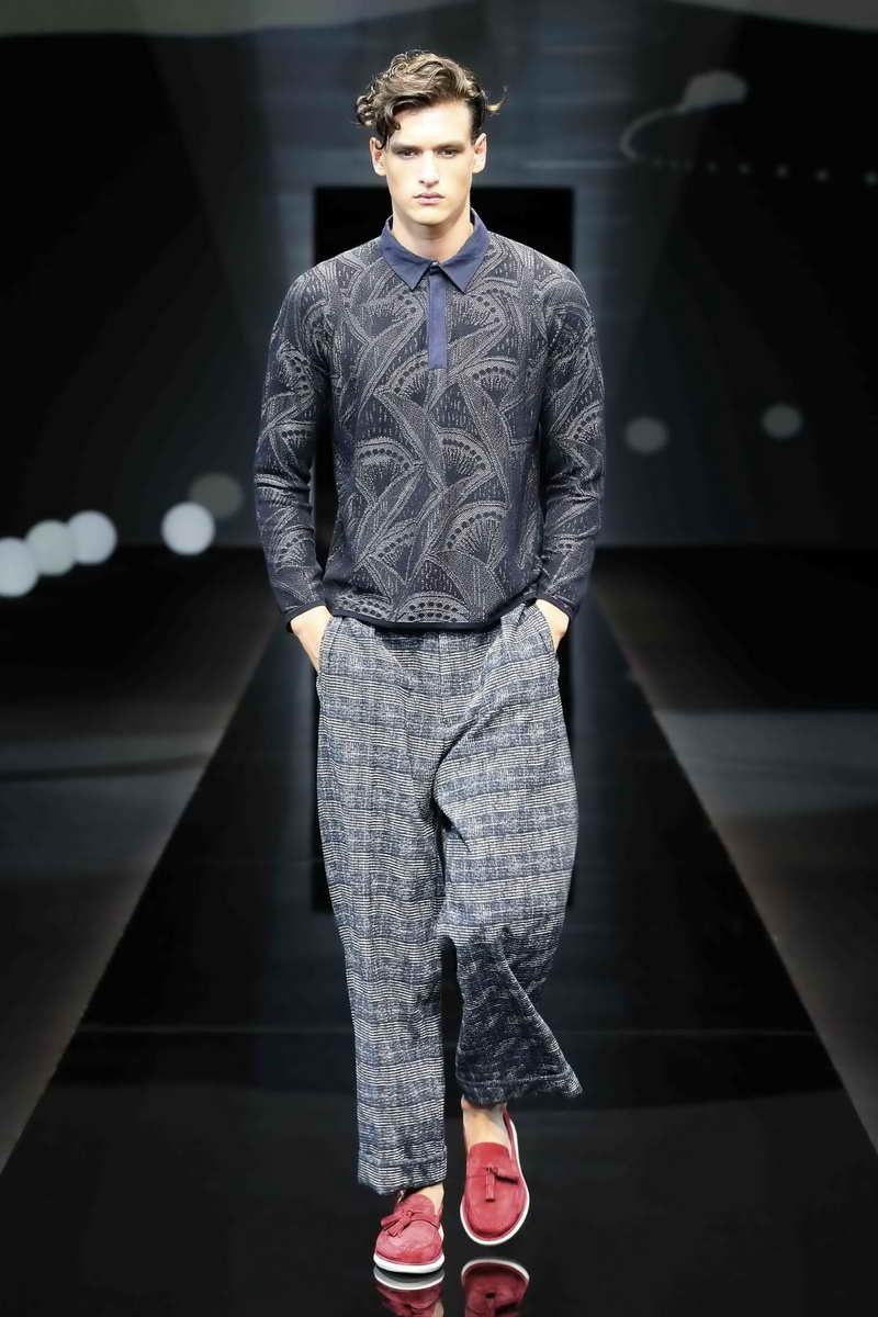 GIORGIO ARMANI MENSWEAR SPRING SUMMER 2017 FASHION SHOW