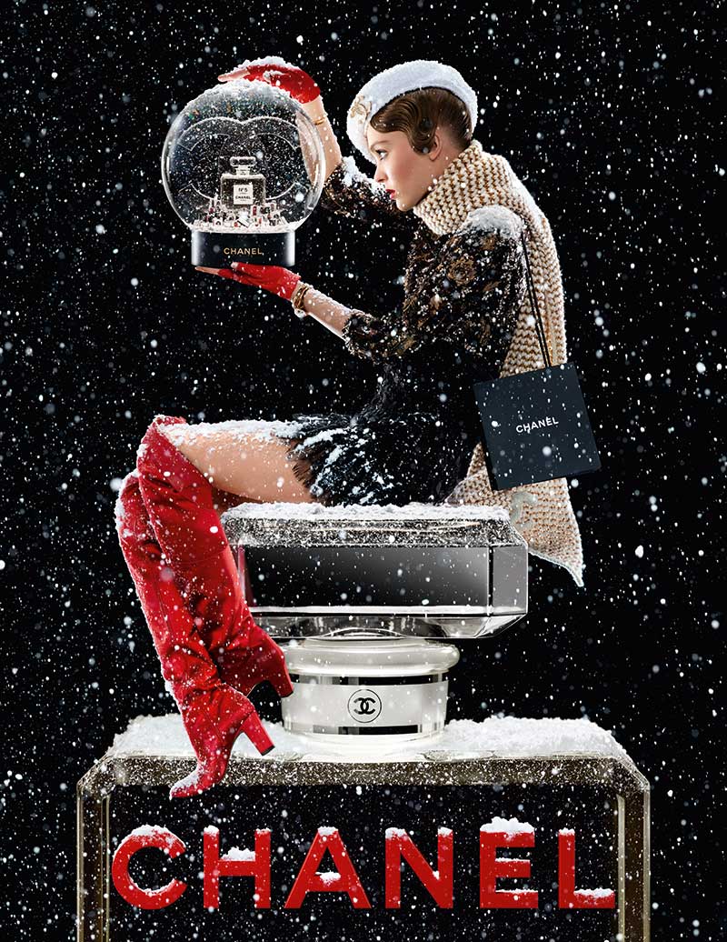 CHANEL N°5 Holiday 2019 Lily Rose Depp Ad Visual