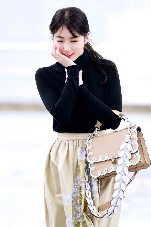 Suzy of Miss A Hits Seoul Incheon Airport in FENDI