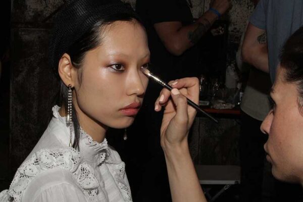 Backstage Dsquared2 Summer 2019 Show. Makeup trends summer 2019 - Photo Charlotte Mesman