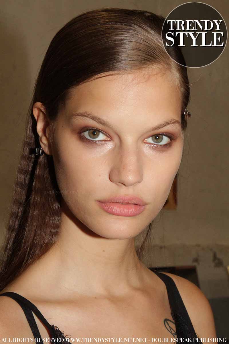 Backstage Dsquared2 Summer 2019 Show. Makeup trends summer 2019 - Photo Charlotte Mesman