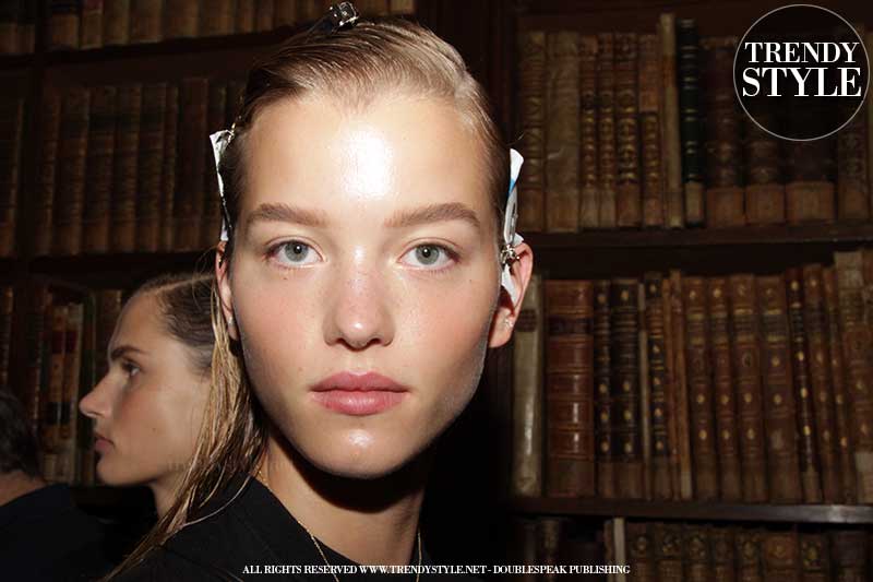 Wet hair look, side parting and a very delicate style with James Pecis for Giada Summer 2019