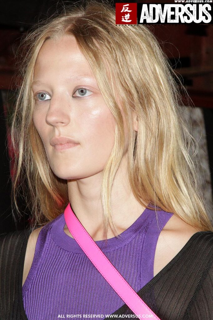 Sexy hairdo at MSGM SS2019 Fashion Show. Hair: Anthony Turner. Foto: Charlotte Mesman