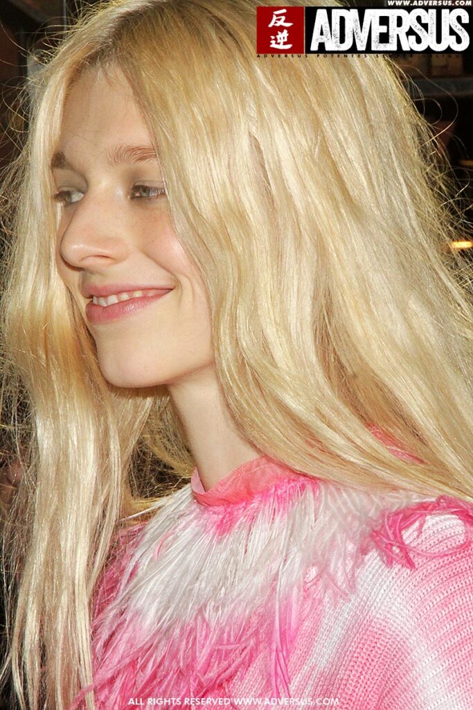 Sexy hairdo at MSGM SS2019 Fashion Show. Hair: Anthony Turner. Foto: Charlotte Mesman