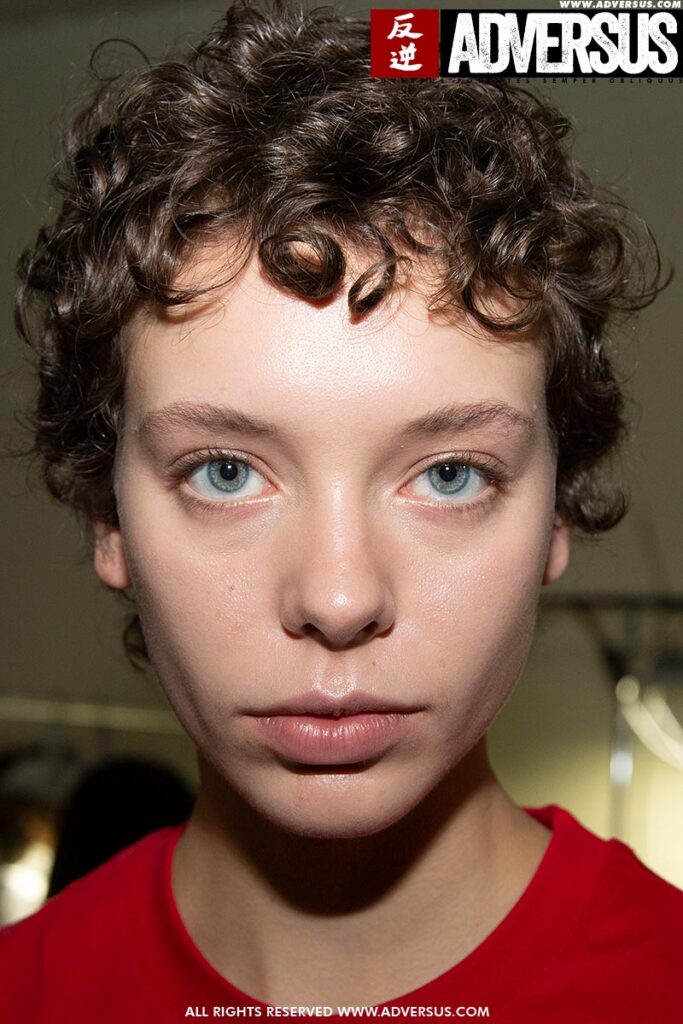 Hair: Anthony Turner for the MSGM FW 2019 2020 Fashion Show. Foto: Charlotte Mesman