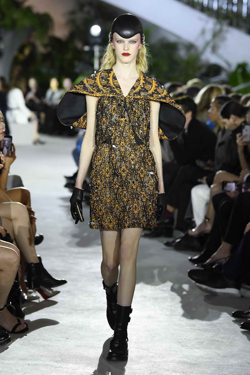 LOUIS VUITTON WOMEN'S CRUISE COLLECTION 2020