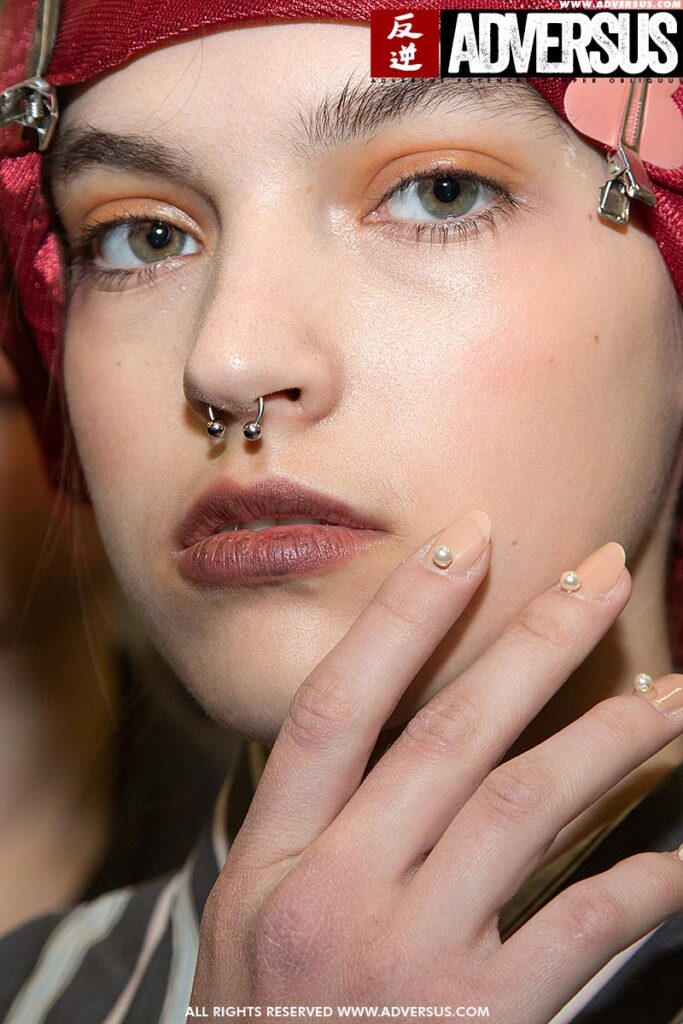 Make-up trends Fall Winter 2019 2020. Fashion Show: Antonio Marras FW 2019 2020. Photo: Charlotte Mesman