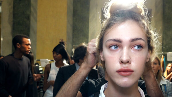 Makeup looks and trends. Sexy skin, lips and eyebrows for Stella Jean