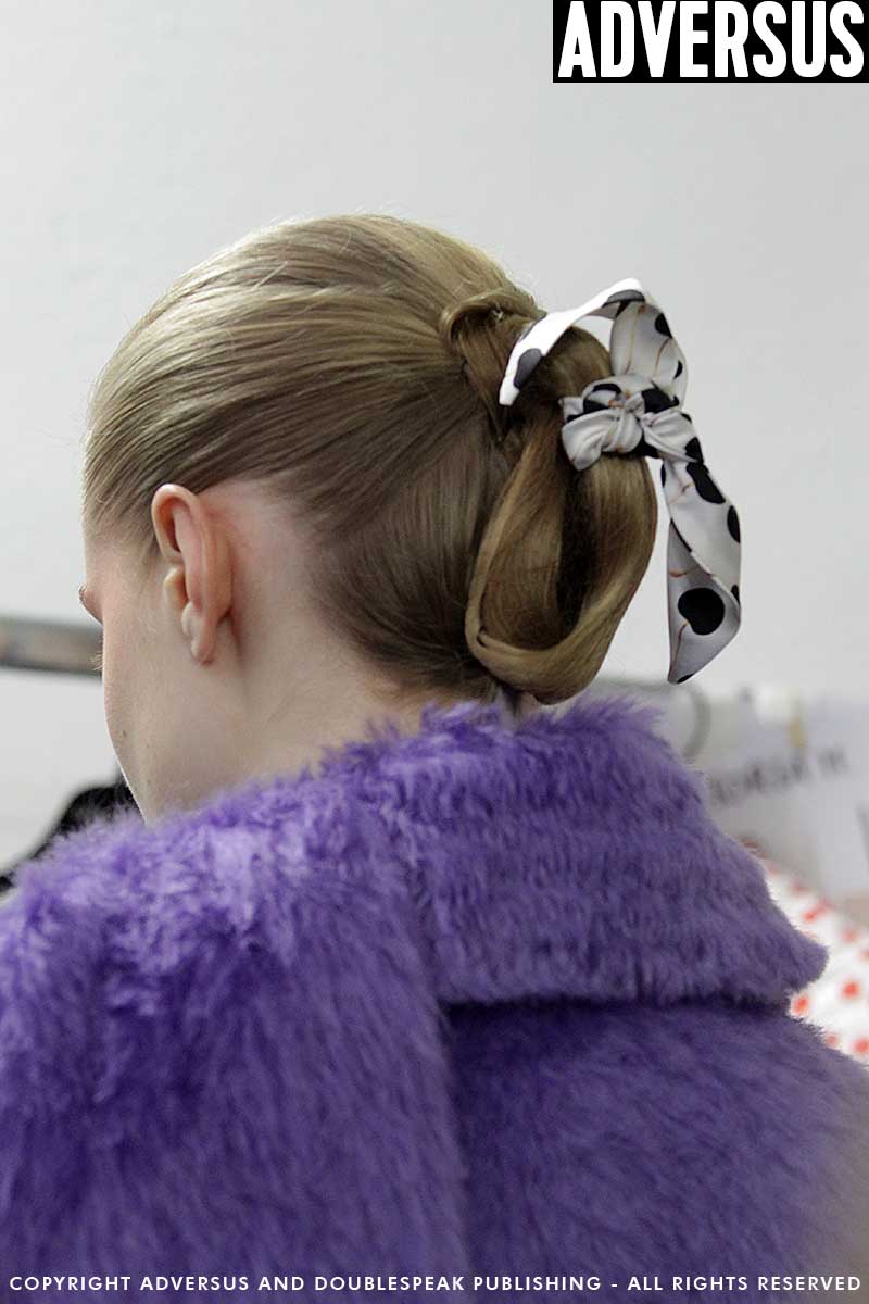 Simple but sophisticated hair updo. Mila Schön FW 2017 2018, hair: Peter Gray, ph. Charlotte Mesman